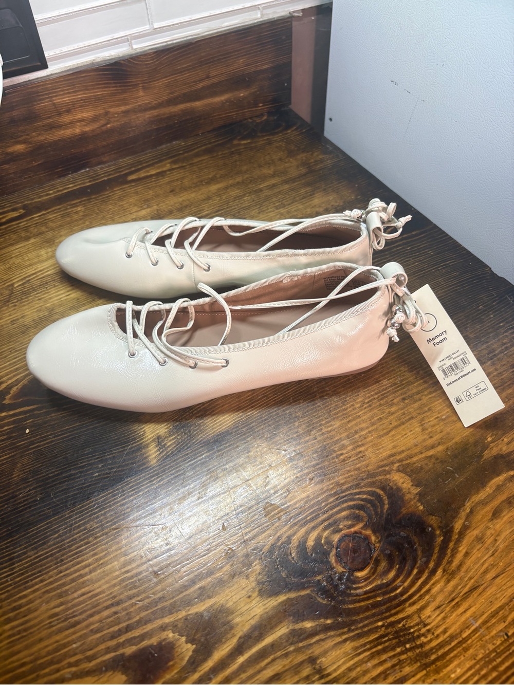 No boundaries beige lace up flats size 11